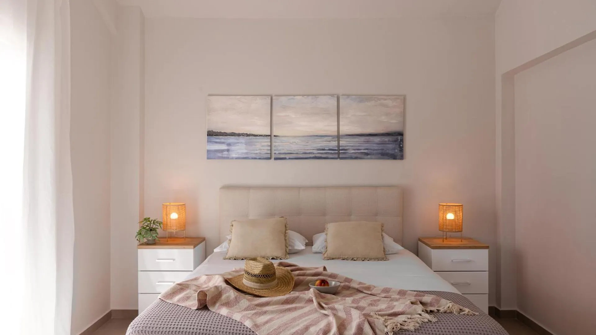 Case de vacanță Seas The Day - Beachfront, Amazing Sea Views Pefkochori Grecia