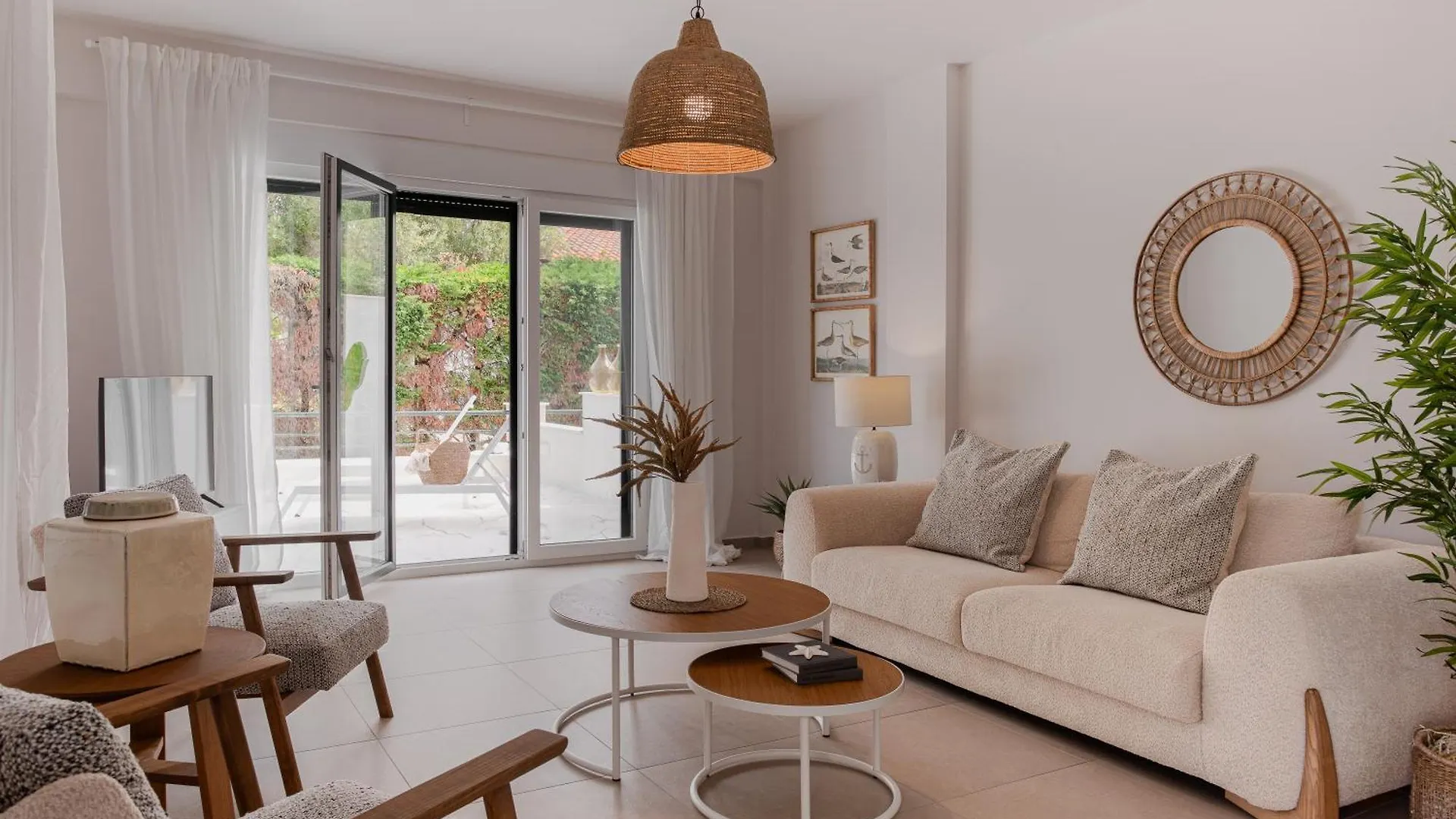 Dom wakacyjny Seas The Day - Beachfront, Amazing Sea Views Pefkochori